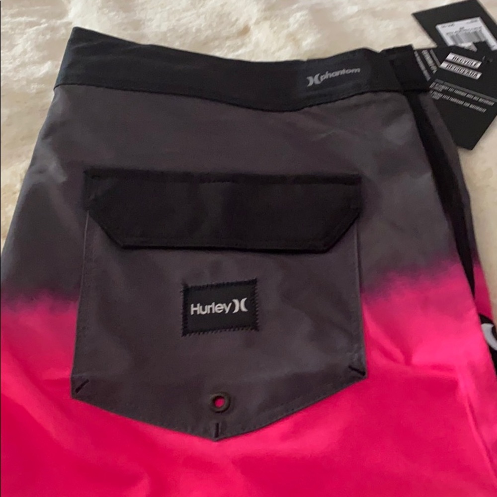 Hurley Men’s board shorts - Picture 8 of 12